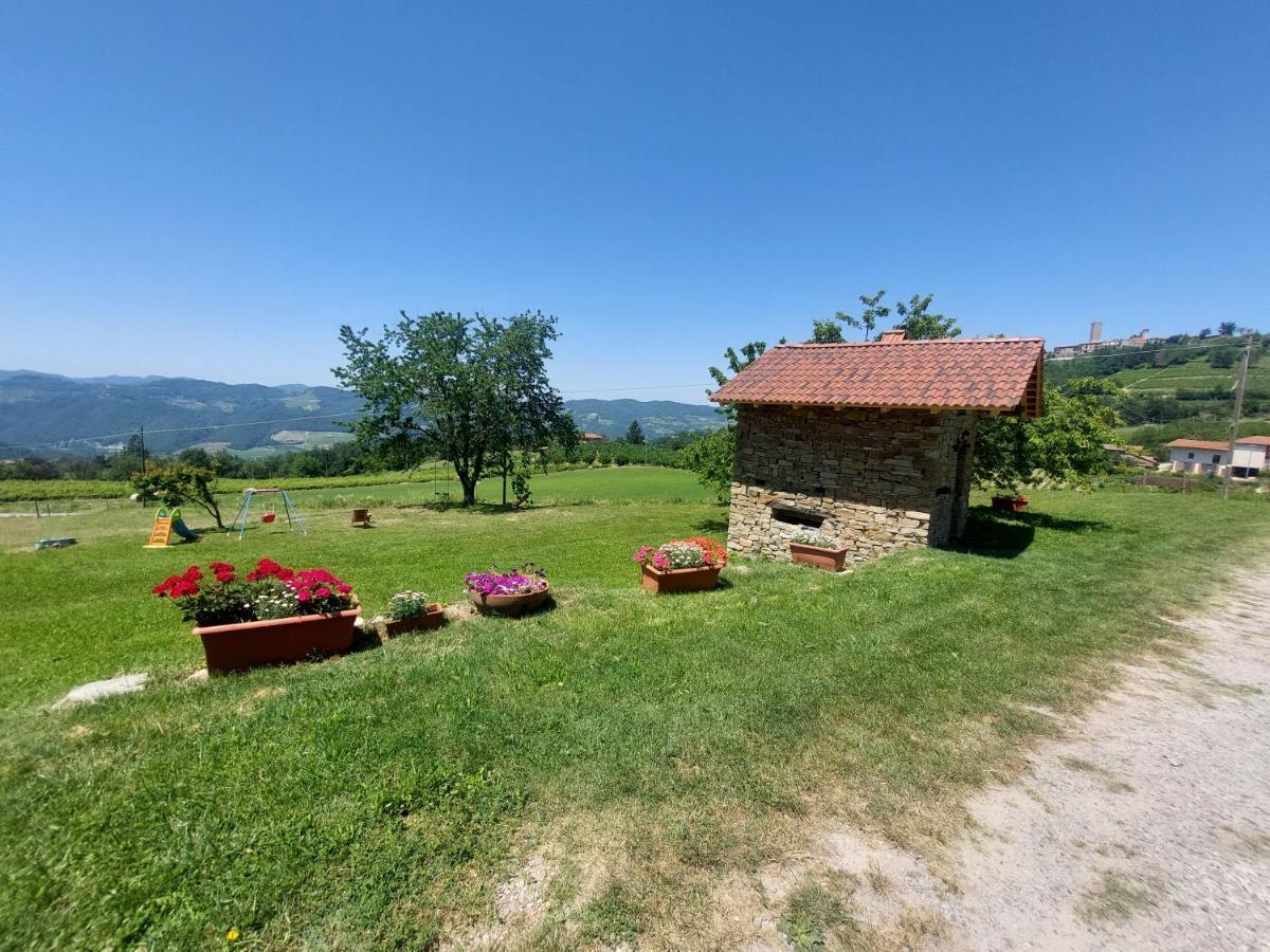 Agriturismo La Margherita San Giorgio Scarampi Kültér fotó